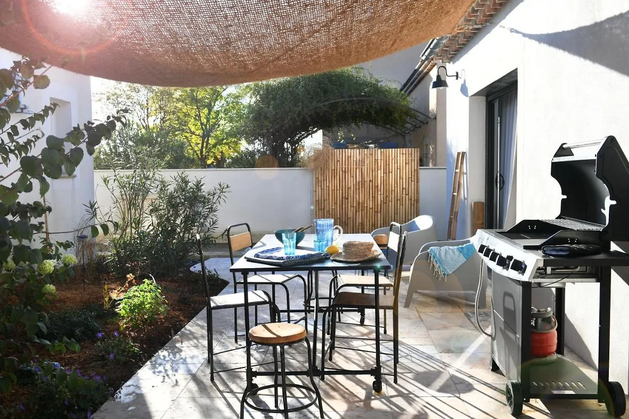 La Maison De Flore 佩尔纳勒丰泰纳 别墅